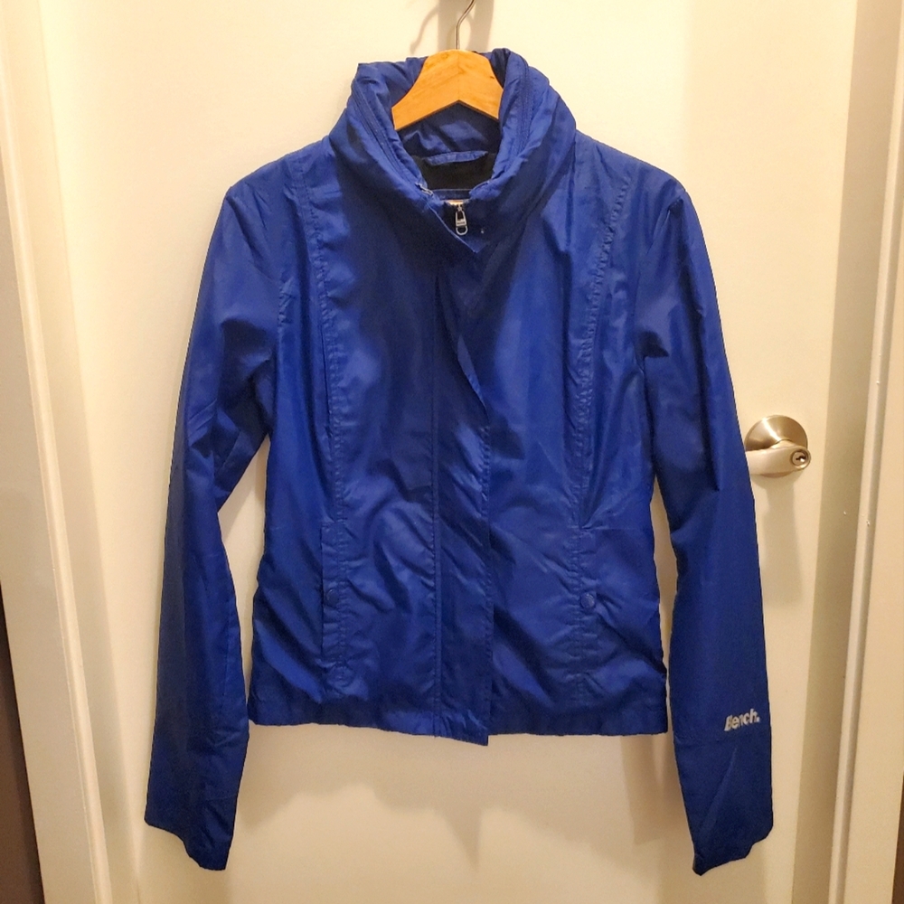 Bench windbreaker